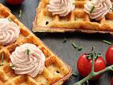 Gaufre au poulet et chantilly bacon