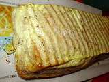 Croque-cake au pain complet bacon, raclette et basilic