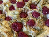 Tarte à la rhubarbe, amande et framboises