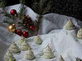 Meringues sapin de Noël au thé matcha