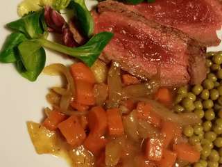 Rôti de boeuf aux carottes et oignons au cookéo (ou pas)