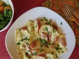 Raviolis, sauce à la pomme et au prosciutto