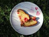 Cake aux jaunes d'oeufs, framboises et eau de rose