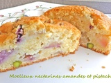 Moelleux nectarines amandes et pistaches