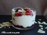 Coupe de fromage blanc aux cerises