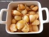 Ail nouveau confit au thym (Confit of new garlic with thyme)