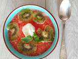 Smoothie bowl pastèque, melon, gingembre et kiwi (Smoothie bowl watermelon, melon, ginger and kiwi)