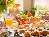 Brunch du dimanche parfait : astuces et idées pour régaler vos papilles