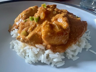 Poulet au curry et lait de coco