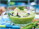 Velouté glacé d'été aux petits pois, avocat et sa chantilly aux 2 fromages