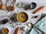 Crème de butternut et carottes au curry