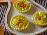 Minis quiches pesto/chèvre/tomates cerises et pignons de pin