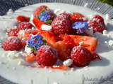 Espuma de Fromage Blanc au Lait de Brebis, Fraises marinées à l'Huile d'Olive et Poivre Timut