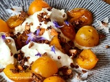 Mirabelles crues et cuites, Granola au miel, Crème montée à la vanille