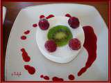 Mousse citronnée kiwi framboises