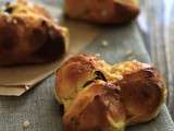 Pour le petit déjeuner vous préférez une brioche de Pâques autrichienne ou des hot cross buns anglais