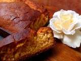 Cake à la rose et miel de fleurs... Une note florale dans un gâteau moelleux