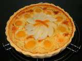 Tarte abricots, miel, amandes et écorces d'oranges confites