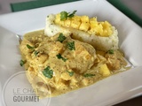 Poulet au riz sauce au curry et à l’ananas