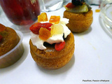 Baba / savarin au rhum, aux fruits confits et baies