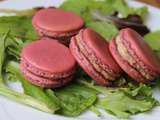 Macarons salés au fromage frais et jambon cru