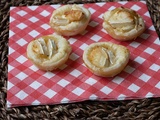 Mini tartelettes au confit d’oignons et chèvre frais