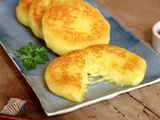 Imomochi - Galettes de pomme de terre fondantes fourrés au fromage (Japon)