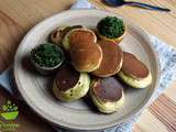 Blinis à la farine de lentilles vertes et pesto de persil aux amandes torréfiées {au lait fermenté et sans gluten}