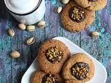 Biscuits noisettes, coeur fondant chocolat et pistaches