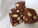 Fudge choco-pralinoise noisettes et amandes