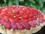 Tarte aux fraises ,crème pistache et chocolat blanc