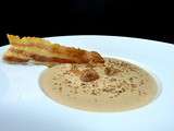 Veloute de chataigne & girolles, chapelure de chataigne, chips de lard