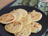 Blinis à la farine de pois chiches, sarriette et tomates confites