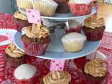 Cupcakes vanille ou chocolat: glaçage framboise chocolat blanc ou beurre d’arachide