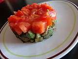 Tartare d'avocat, saumon fumé et tomates