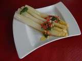 Asperges blanches vapeur, sauce vierge