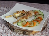 Brochettes de poulet mariné, carpaccio d’abricot et concombre