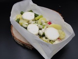 Papillote de légumes croquants au fromage de chèvre Sainte Maure