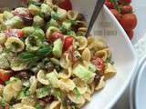 Orecchiette aux tomates cerises, olives de Kalamata et parmesan