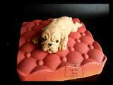 Entremet  chien  sur coussin capitonné