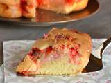 Gâteau aux poires, amandes et pralines roses