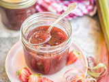 Délicieuse confiture fraises rhubarbe