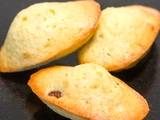 Madeleines aux abricots secs