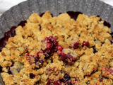 Crumble banane fruits rouges – sans gluten, sans lait