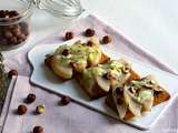 Tartine de pain d’épice Rocamadour poire et miel