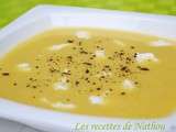 Potage aux poireaux, chèvre et poivre long