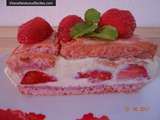 Fraisier express aux biscuits roses de Reims