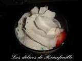 Chantilly à la grenadine, sur lit de