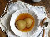 Poires pochées au thé rooibos et à la cannelle