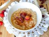 Porridge à la cannelle, cranberries et sirop d'érable